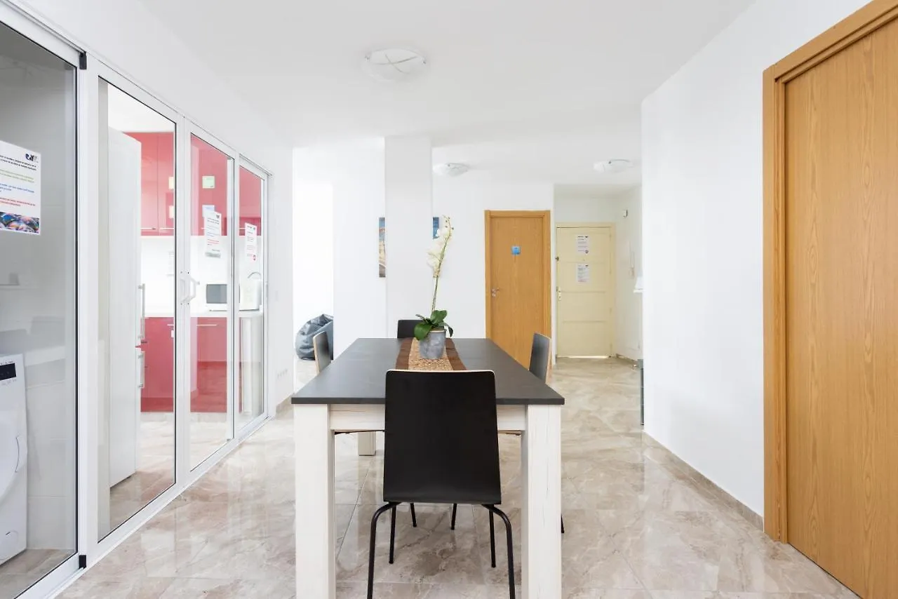 Hotel Black Cat Surf House 1 C Arona  0*, Arona (Tenerife) Hiszpania