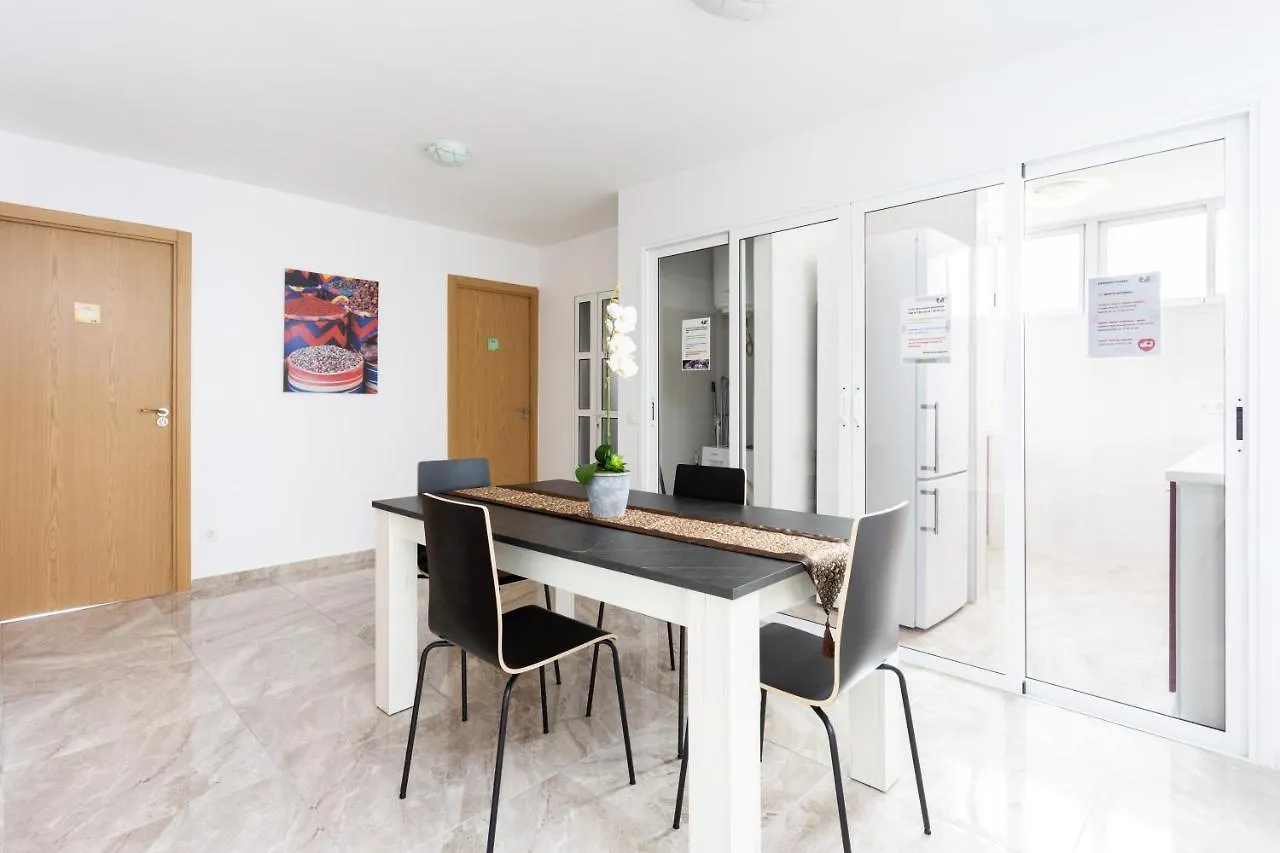 Hotel Black Cat Surf House 1 C Arona  Hiszpania