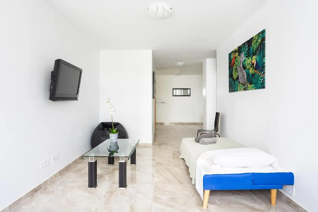 بيت ضيافة فندق أرونافي  Black Cat Surf House 1 C